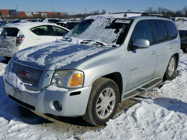 1GKET63M882177432 - 2008 GMC ENVOY DENA SILVER photo 2