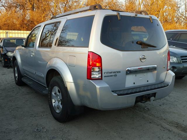 5N1AR18W17C610129 - 2007 NISSAN PATHFINDER SILVER photo 3