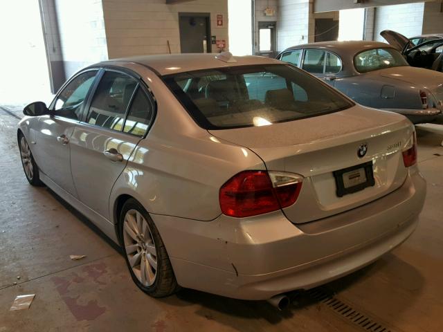 WBAVA33558P142131 - 2008 BMW 328 I SILVER photo 3