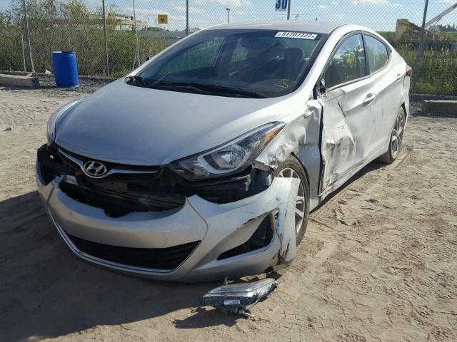 5NPDH4AE9GH742793 - 2016 HYUNDAI ELANTRA SE GRAY photo 2