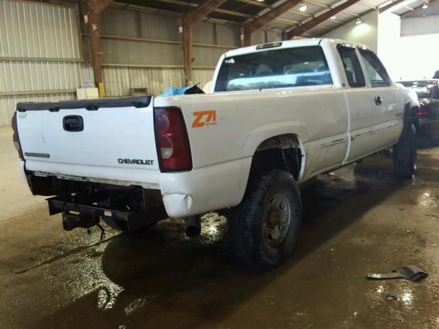 1GCHC29U11E301991 - 2001 CHEVROLET SILVERADO WHITE photo 4