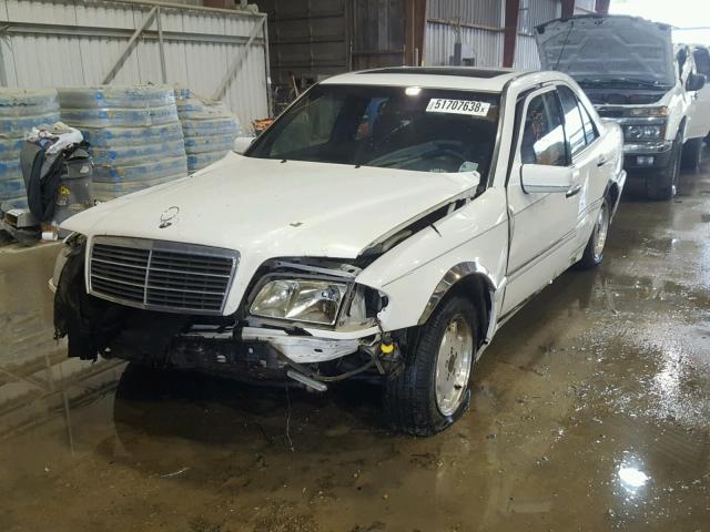 WDBHA29GXWA617810 - 1998 MERCEDES-BENZ C 280 WHITE photo 2