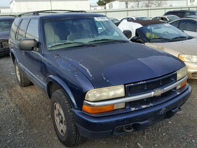 1GNDT13W02K152728 - 2002 CHEVROLET BLAZER BLUE photo 1