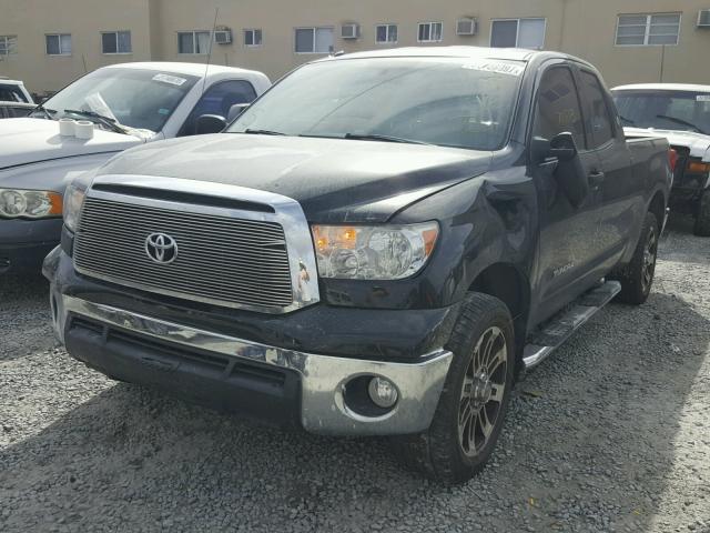 5TFRM5F15DX057297 - 2013 TOYOTA TUNDRA DOU BLACK photo 2