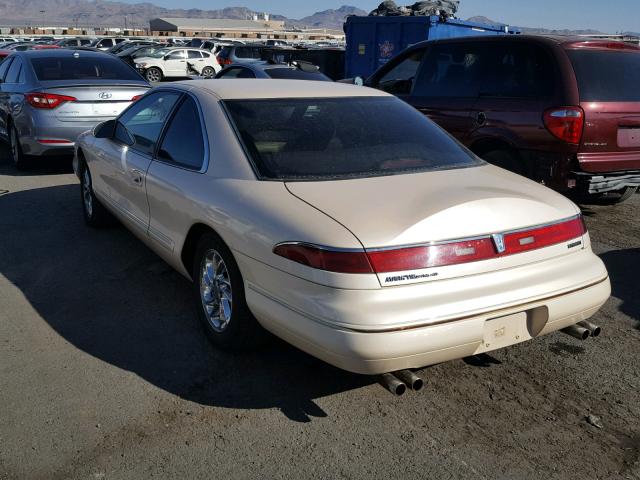 1LNLM91V0TY682136 - 1996 LINCOLN MARK VIII WHITE photo 3