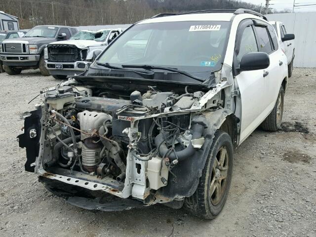 JTMBD33V585206905 - 2008 TOYOTA RAV4 WHITE photo 2