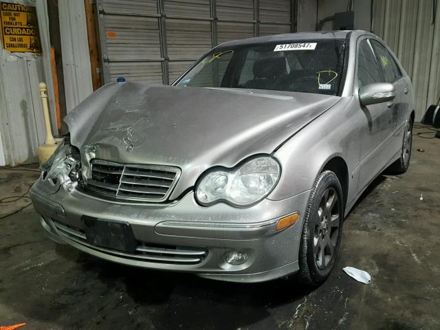 WDBRF81J35F659415 - 2005 MERCEDES-BENZ C 240 4MAT SILVER photo 2