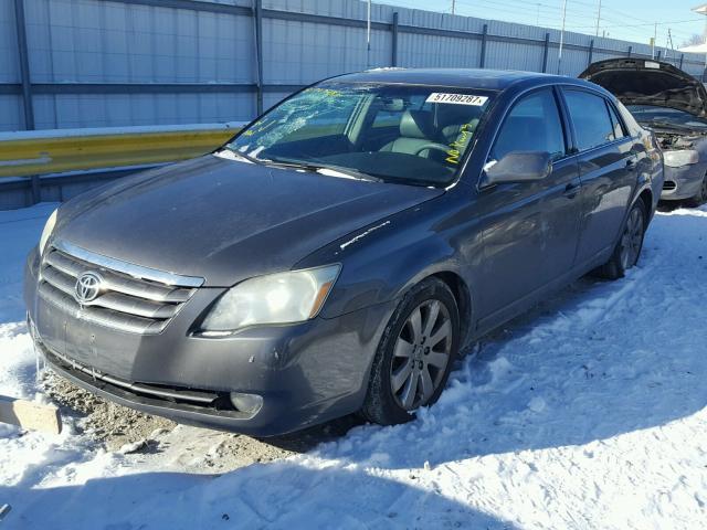 4T1BK36B36U107375 - 2006 TOYOTA AVALON XL GRAY photo 2