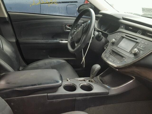 4T1BK1EB0FU178359 - 2015 TOYOTA AVALON XLE WHITE photo 5