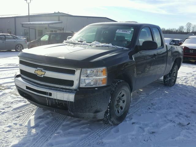 1GCRKPEAXBZ275658 - 2011 CHEVROLET SILVERADO BLACK photo 2