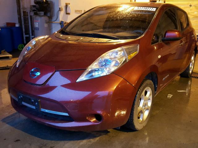 JN1AZ0CP1BT001035 - 2011 NISSAN LEAF SV RED photo 2