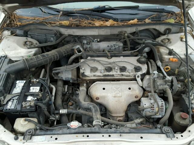 1HGCG5657WA200564 - 1998 HONDA ACCORD EX GRAY photo 7