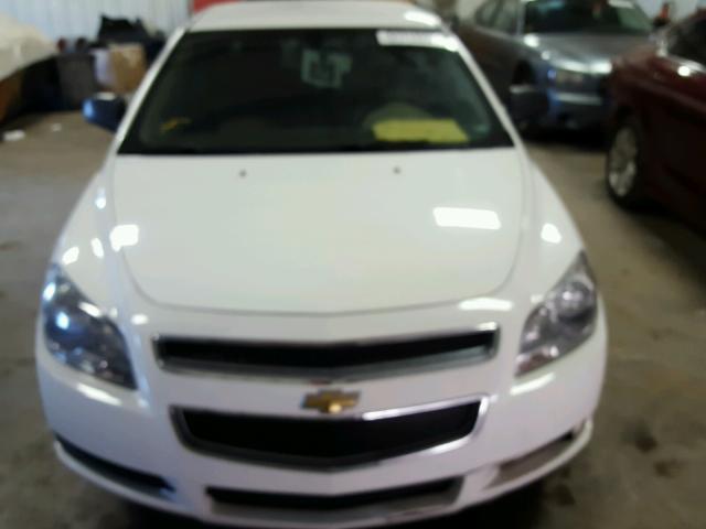 1G1ZB5EB4A4134439 - 2010 CHEVROLET MALIBU LS WHITE photo 9