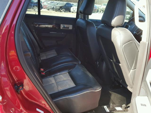 2LMDU68C38BJ17993 - 2008 LINCOLN MKX RED photo 6