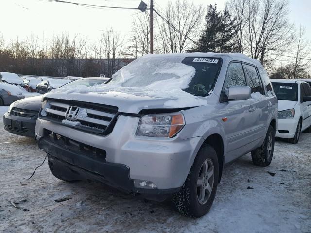 5FNYF183X8B047197 - 2008 HONDA PILOT SE SILVER photo 2