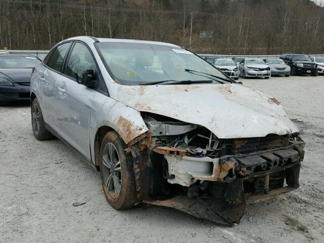 1FAHP3F23CL361384 - 2012 FORD FOCUS SE SILVER photo 1