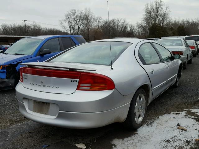 2B3HD56G52H300514 - 2002 DODGE INTREPID E SILVER photo 4