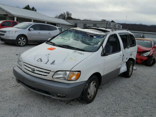 4T3ZF13C23U534098 - 2003 TOYOTA SIENNA LE WHITE photo 2