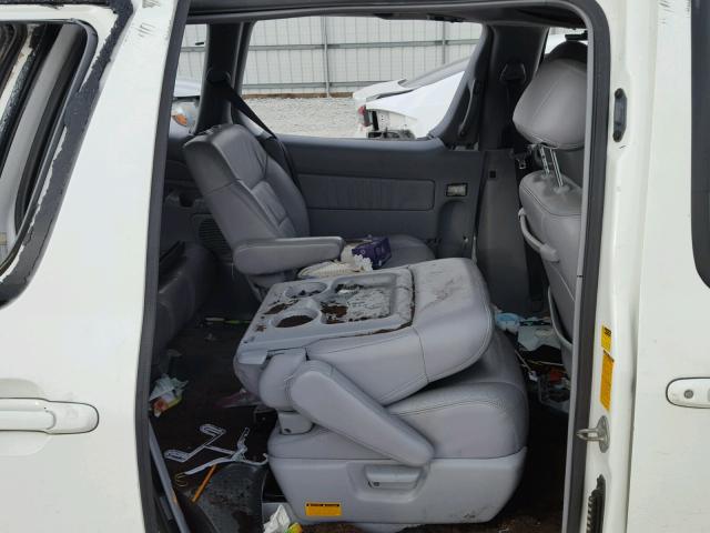 4T3ZF13C23U534098 - 2003 TOYOTA SIENNA LE WHITE photo 6