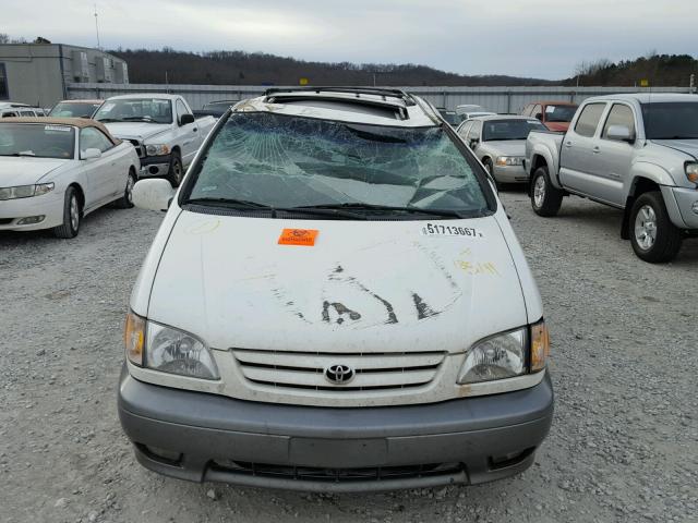 4T3ZF13C23U534098 - 2003 TOYOTA SIENNA LE WHITE photo 9