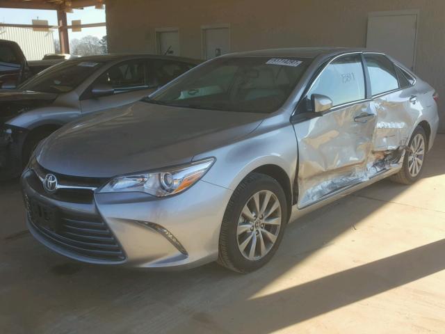 4T1BF1FK4HU683665 - 2017 TOYOTA CAMRY LE SILVER photo 2