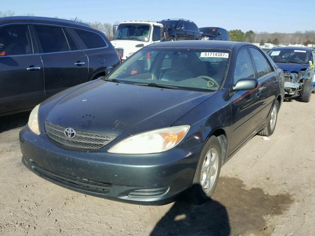 4T1BE32K13U762966 - 2003 TOYOTA CAMRY LE GREEN photo 2