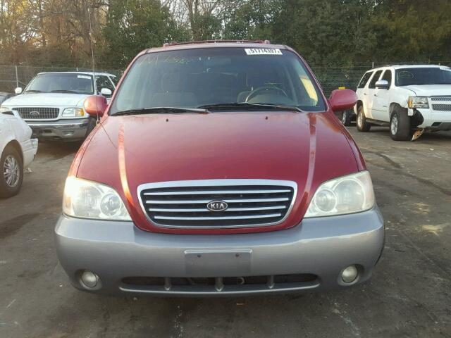 KNDUP131936414497 - 2003 KIA SEDONA EX RED photo 9