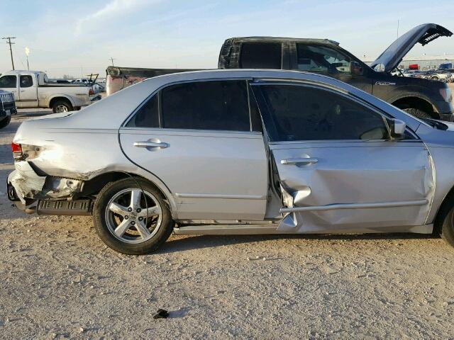 1HGCM566X4A062128 - 2004 HONDA ACCORD EX SILVER photo 9