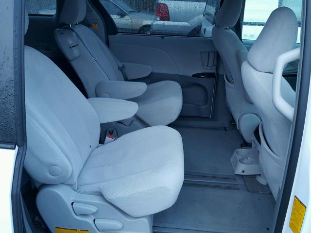 5TDKK3DCXCS208008 - 2012 TOYOTA SIENNA LE WHITE photo 6