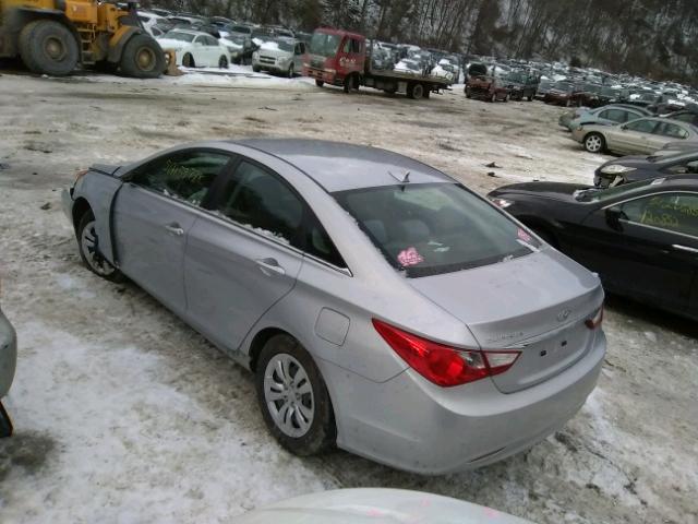 5NPEB4AC8BH281521 - 2011 HYUNDAI SONATA GLS SILVER photo 3