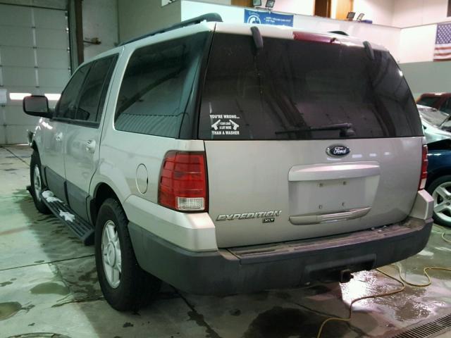 1FMPU16536LA89576 - 2006 FORD EXPEDITION SILVER photo 3