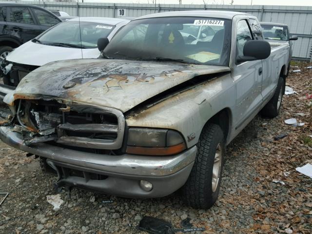 1B7GL22Y1XS224817 - 1999 DODGE DAKOTA SILVER photo 2