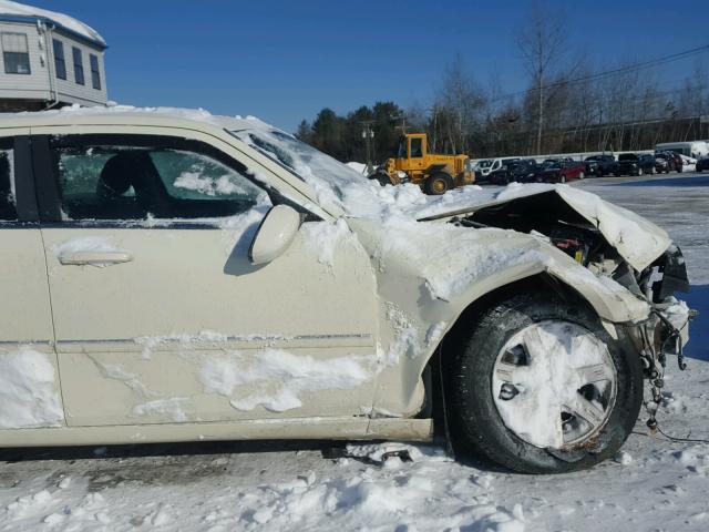 2C3LA43R67H888596 - 2007 CHRYSLER 300 WHITE photo 9