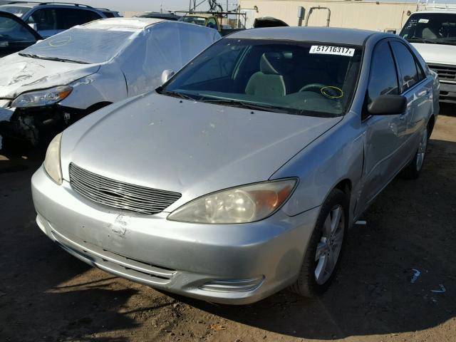 4T1BE32KX4U926135 - 2004 TOYOTA CAMRY LE SILVER photo 2