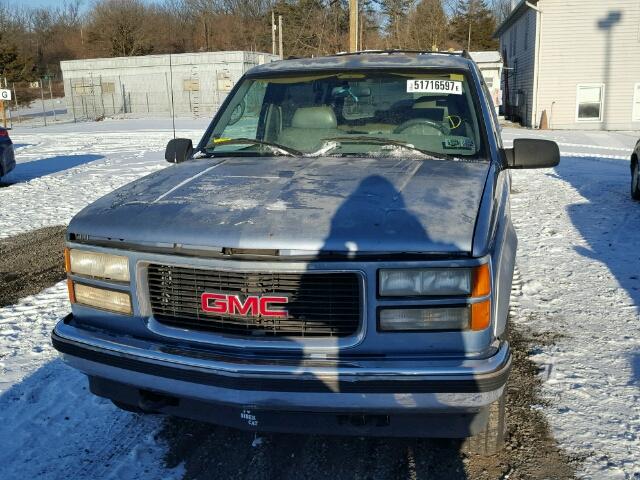 1GKEK18K2SJ704410 - 1995 GMC YUKON BLUE photo 9