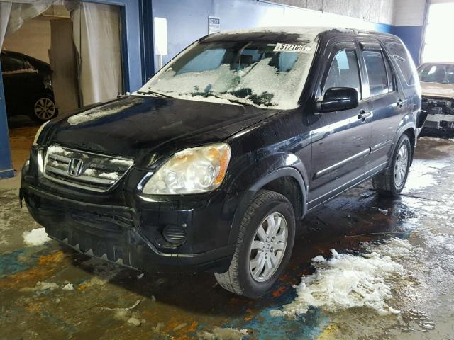 JHLRD78955C024858 - 2005 HONDA CR-V SE BLACK photo 2