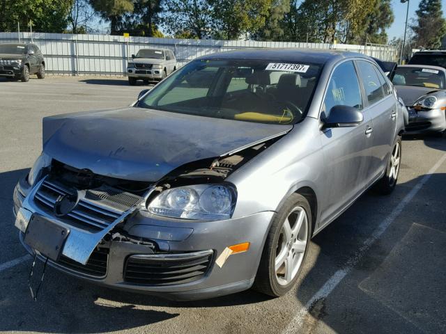 3VWRZ71K18M061871 - 2008 VOLKSWAGEN JETTA SE GRAY photo 2