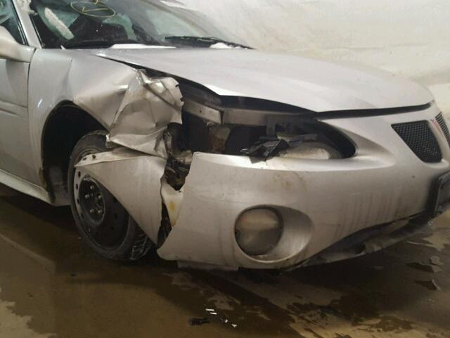 2G2WP522041369425 - 2004 PONTIAC GRAND PRIX 银色 照片 9