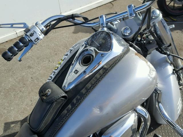 1HFSC52786A300109 - 2006 HONDA VTX1300 R SILVER photo 5