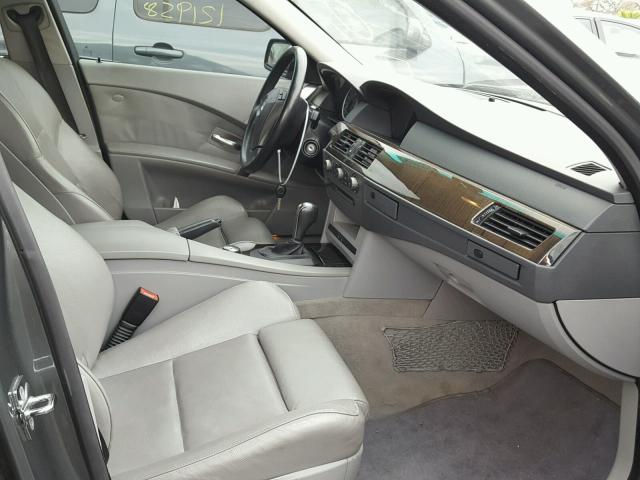 WBANB33534B108886 - 2004 BMW 545 I GRAY photo 5