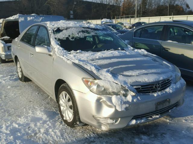 4T1BE32K26U744593 - 2006 TOYOTA CAMRY LE SILVER photo 1