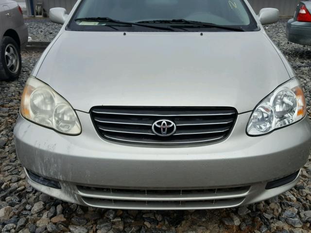 2T1BR32E64C309430 - 2004 TOYOTA COROLLA CE SILVER photo 9