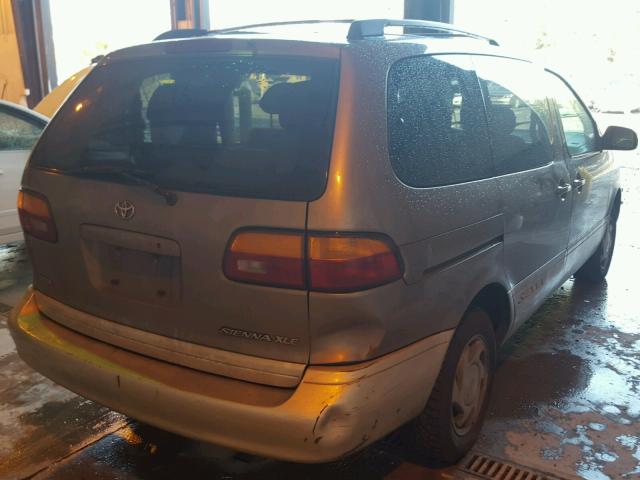 4T3ZF13C8XU143964 - 1999 TOYOTA SIENNA LE GOLD photo 4