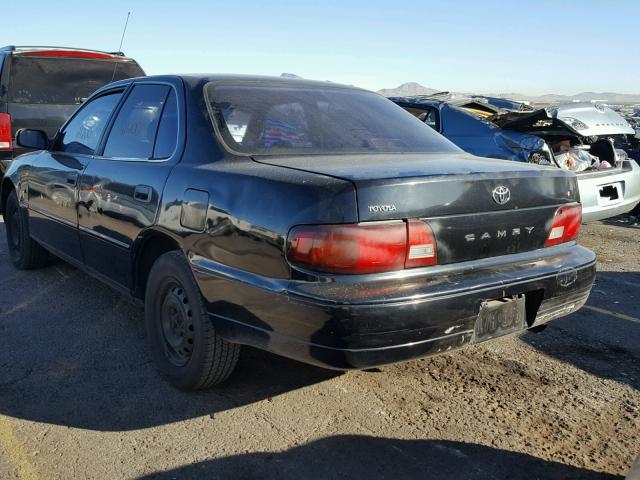 JT2BG12K9T0345744 - 1996 TOYOTA CAMRY DX BLACK photo 3