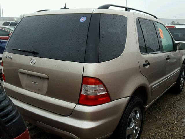 4JGAB54E42A321923 - 2002 MERCEDES-BENZ ML 320 GOLD photo 4