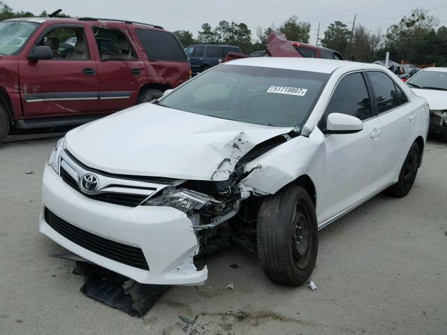 4T1BF1FK8CU189625 - 2012 TOYOTA CAMRY BASE WHITE photo 2