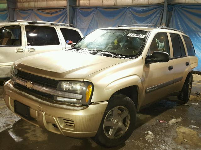 1GNDT13S942346917 - 2004 CHEVROLET TRAILBLAZE TAN photo 2