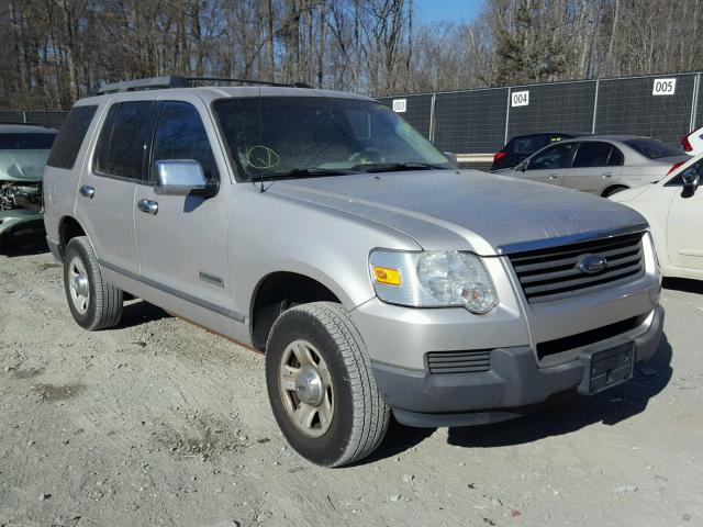 1FMEU62EX6UA78837 - 2006 FORD EXPLORER X SILVER photo 1