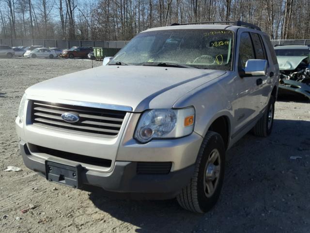 1FMEU62EX6UA78837 - 2006 FORD EXPLORER X SILVER photo 2