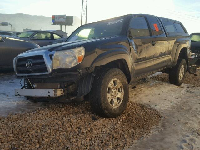 5TEUU42N17Z456038 - 2007 TOYOTA TACOMA ACC BLACK photo 2